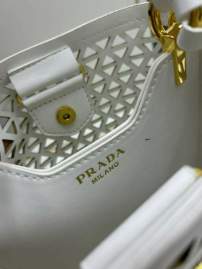 Picture of Prada Handbags _SKUfw172740971fw